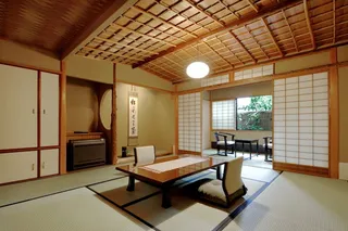炭屋旅館のサムネイル画像