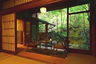 西村屋本館のサムネイル画像